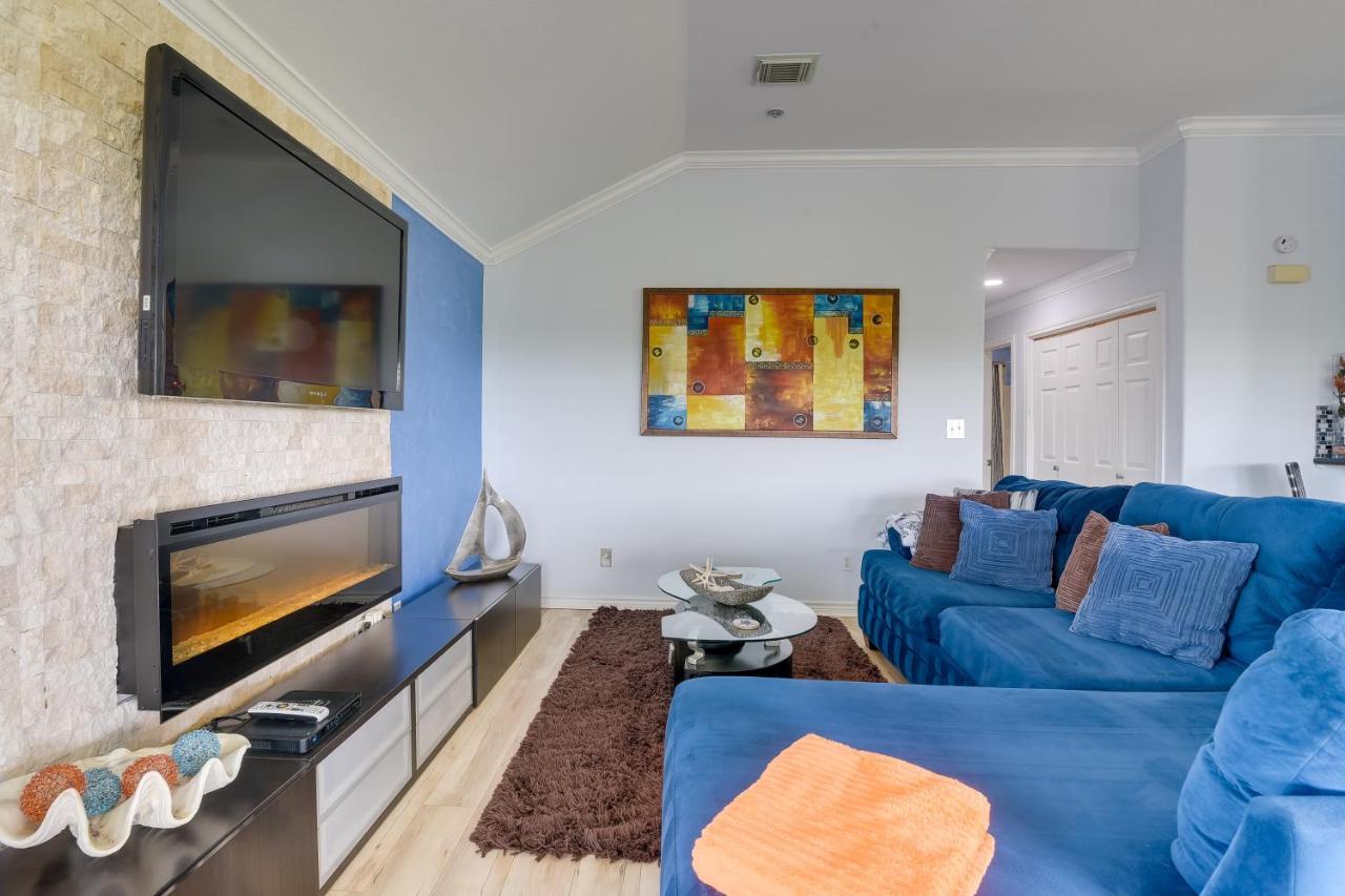 Galveston Escape With Entertainment Patio And Deck! Βίλα Εξωτερικό φωτογραφία