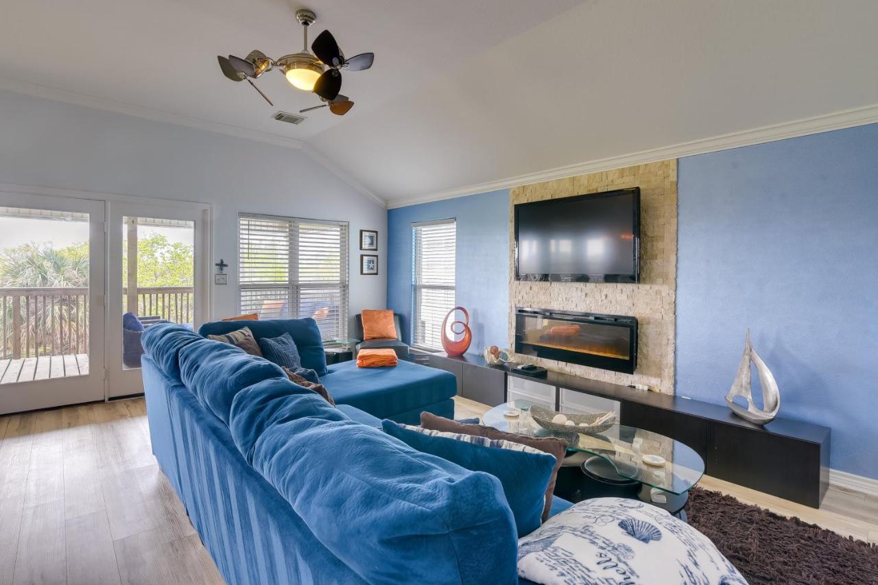 Galveston Escape With Entertainment Patio And Deck! Βίλα Εξωτερικό φωτογραφία