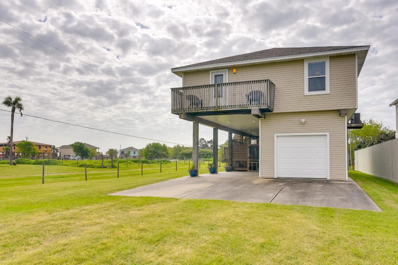 Galveston Escape With Entertainment Patio And Deck! Βίλα Εξωτερικό φωτογραφία