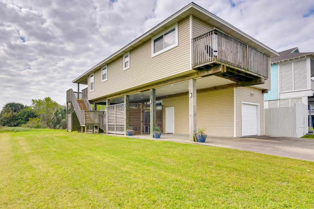 Galveston Escape With Entertainment Patio And Deck! Βίλα Εξωτερικό φωτογραφία